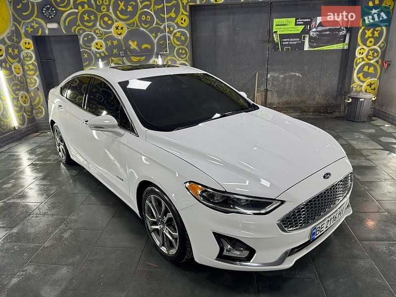 Седан Ford Fusion 2019 в Николаеве