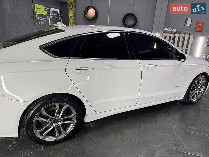 Седан Ford Fusion 2019 в Николаеве