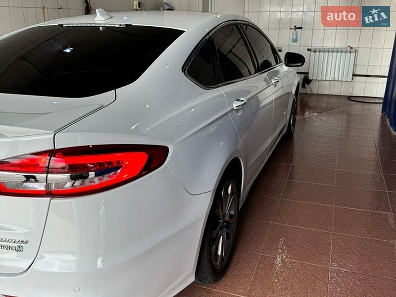 Седан Ford Fusion 2019 в Николаеве