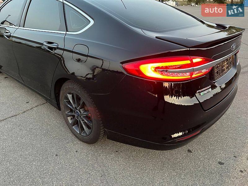 Седан Ford Fusion 2016 в Днепре