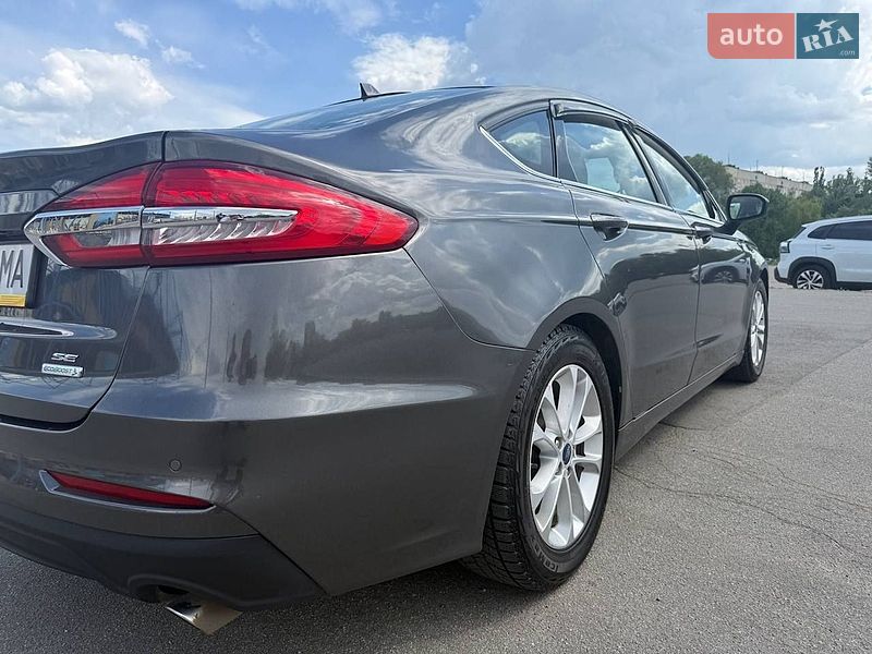 Седан Ford Fusion 2019 в Харькове