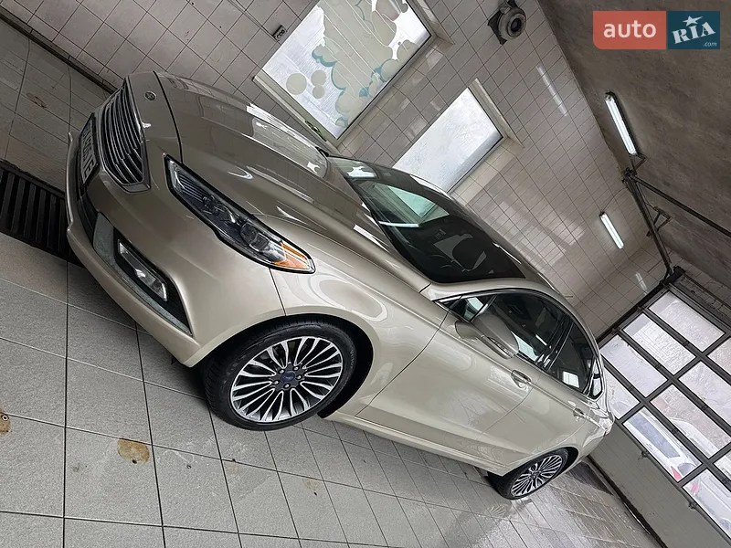 Ford Fusion 2017