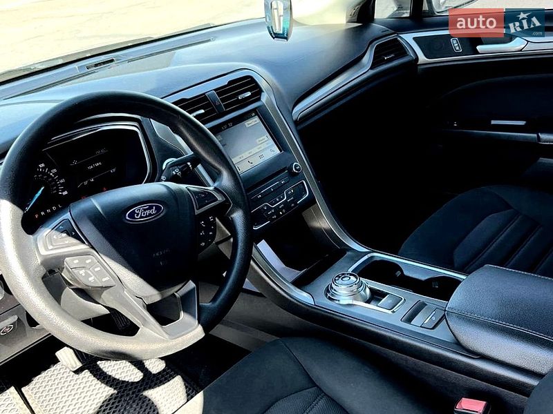 Ford Fusion 2016