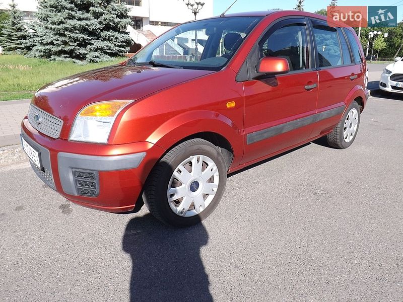 Хетчбек Ford Fusion 2008 в Чернігові