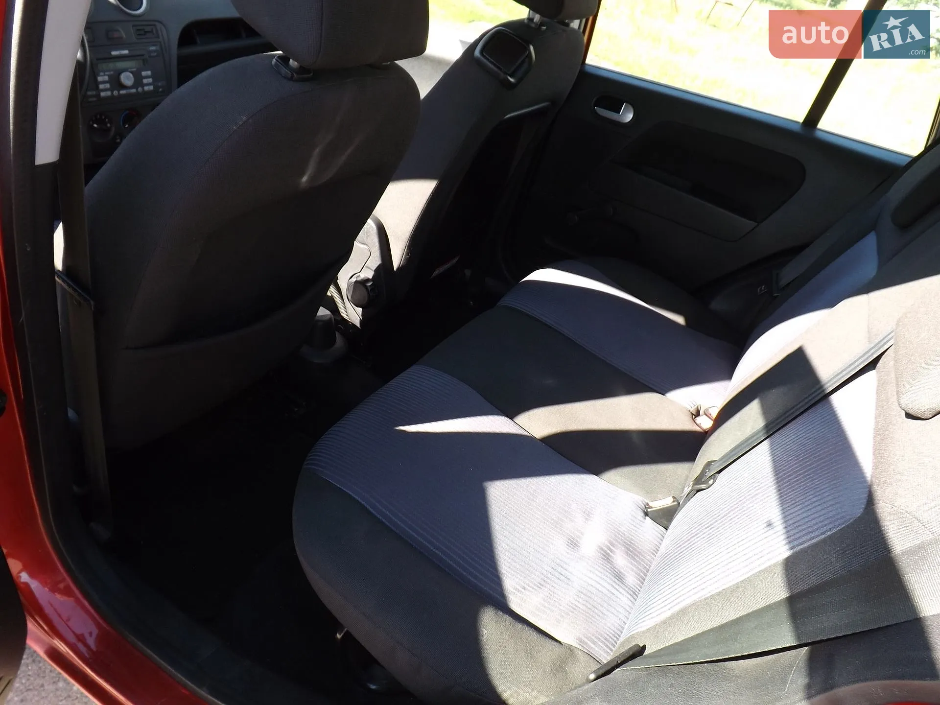Ford Fusion 2008 VIN WF0UXXGAJU8R06532 фото оголошення 13 з 45