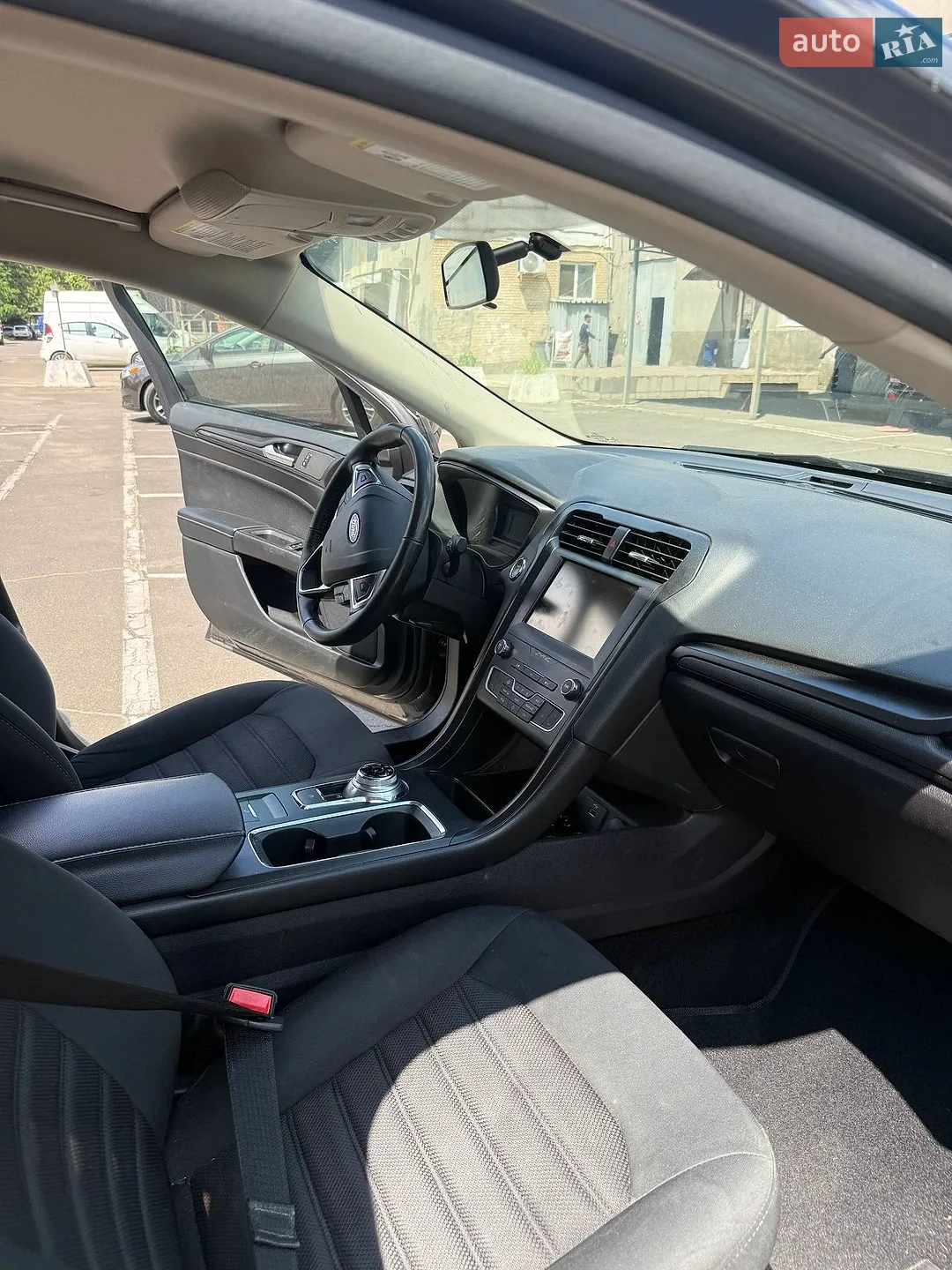 Ford Fusion 2018 VIN 3FA6P0G74JR256870 фото оголошення 5 з 9