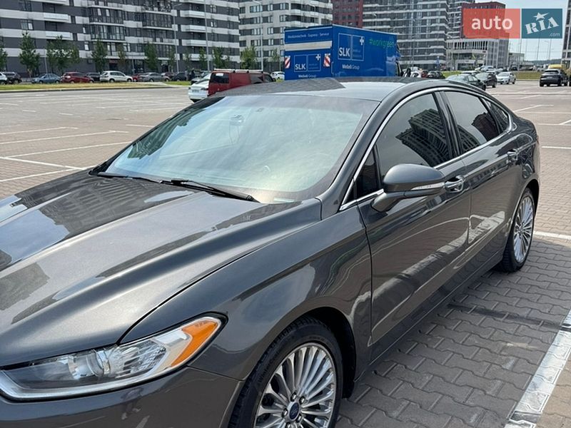 Седан Ford Fusion 2015 в Коростені