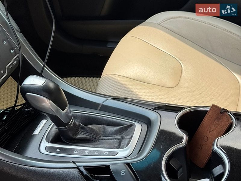 Седан Ford Fusion 2015 в Коростені