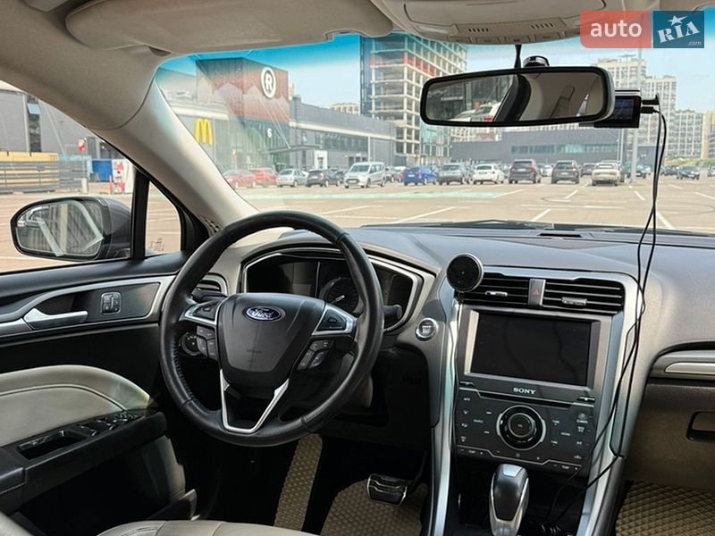 Седан Ford Fusion 2015 в Коростені