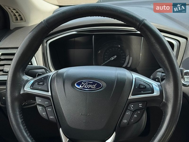 Седан Ford Fusion 2015 в Коростені