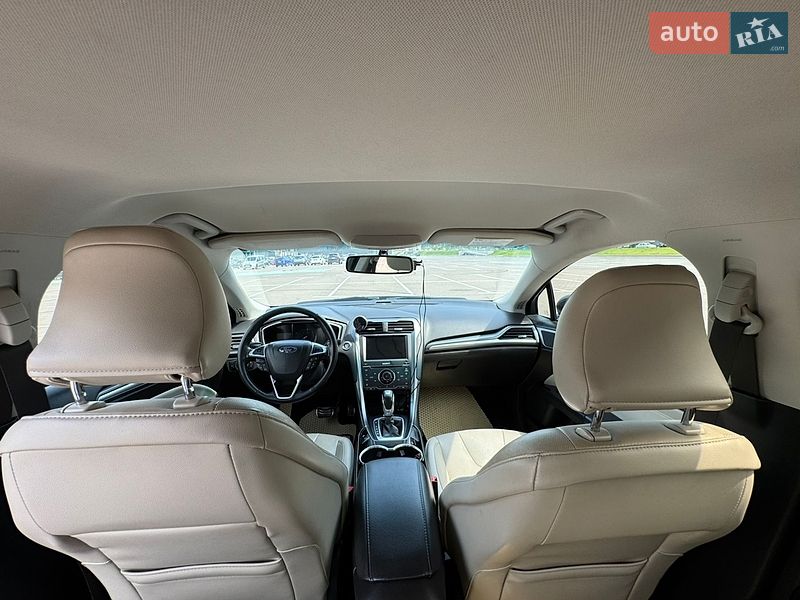 Седан Ford Fusion 2015 в Коростені