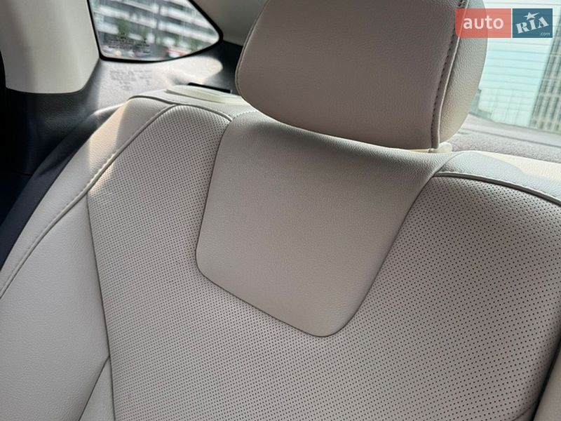 Седан Ford Fusion 2015 в Коростені