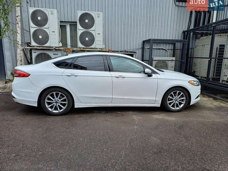 Седан Ford Fusion 2016 в Ровно фото Седан Ford Fusion 2016 в Ровно