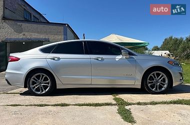 Седан Ford Fusion 2018 в Киеве
