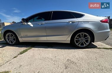 Седан Ford Fusion 2018 в Киеве