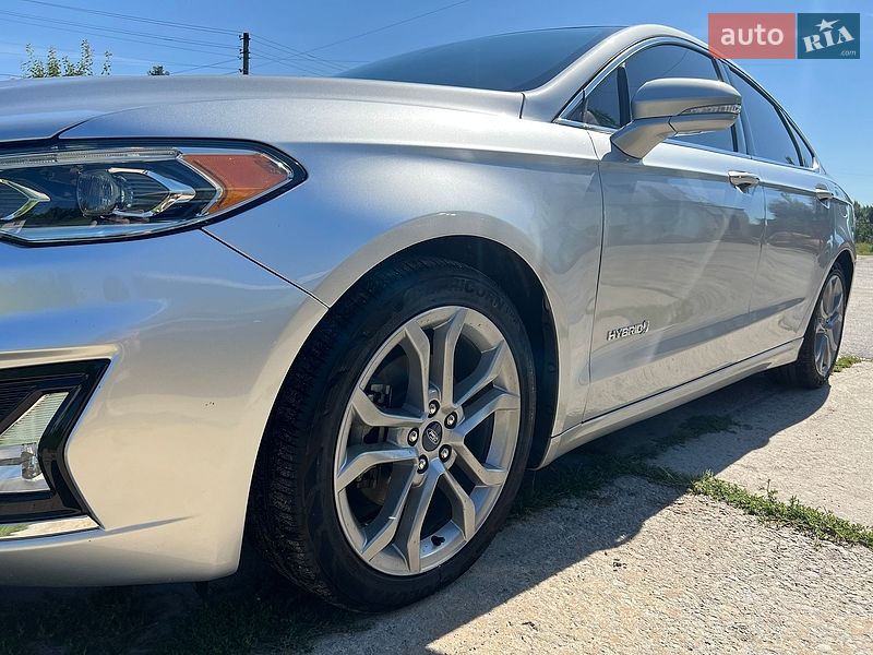Седан Ford Fusion 2018 в Киеве