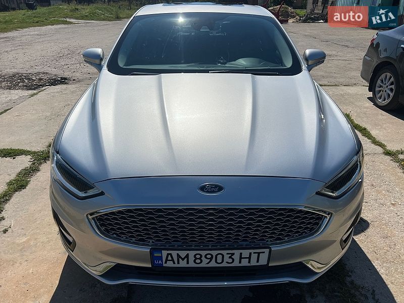 Седан Ford Fusion 2018 в Киеве