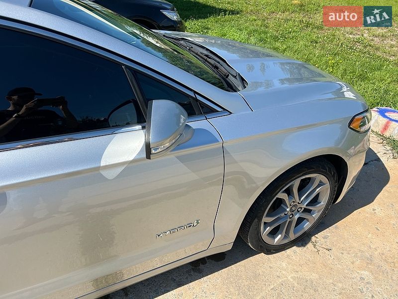 Седан Ford Fusion 2018 в Киеве