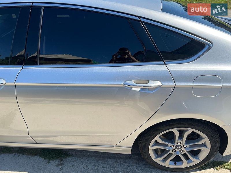 Седан Ford Fusion 2018 в Киеве