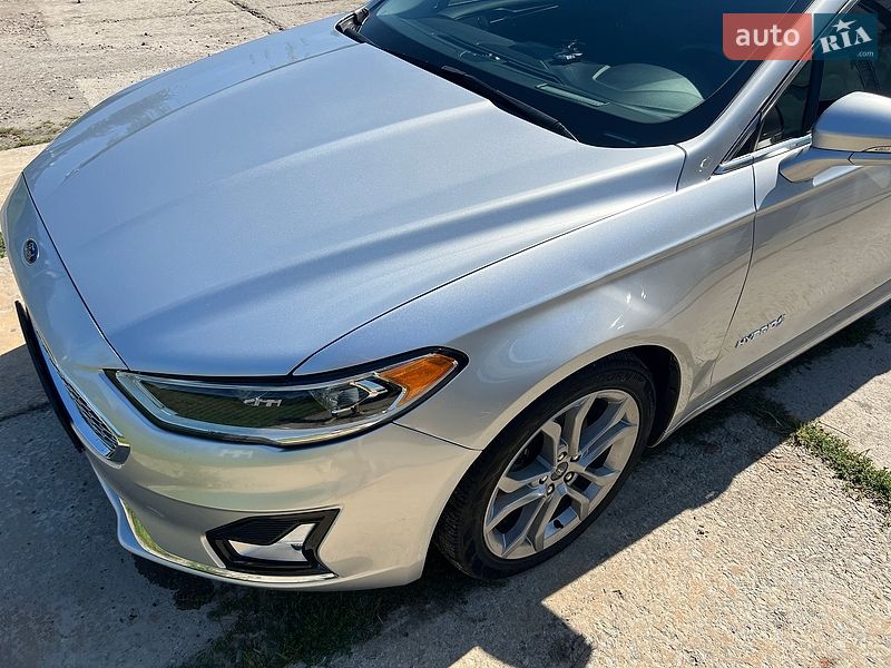 Седан Ford Fusion 2018 в Киеве