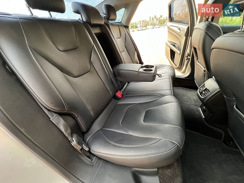 Седан Ford Fusion 2018 в Киеве