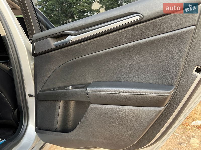 Седан Ford Fusion 2018 в Киеве