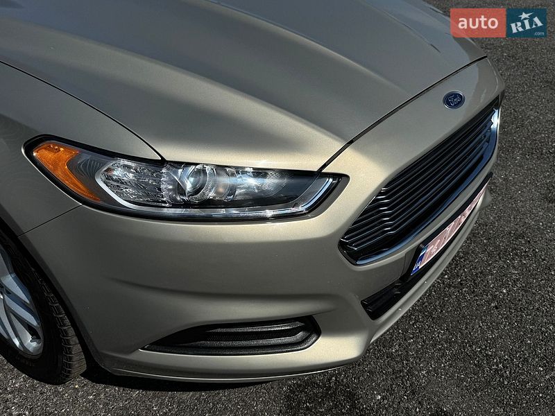 Седан Ford Fusion 2015 в Вінниці