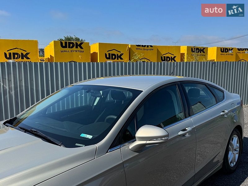 Седан Ford Fusion 2015 в Вінниці