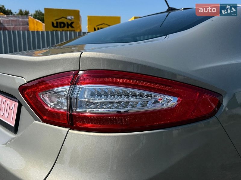 Седан Ford Fusion 2015 в Вінниці