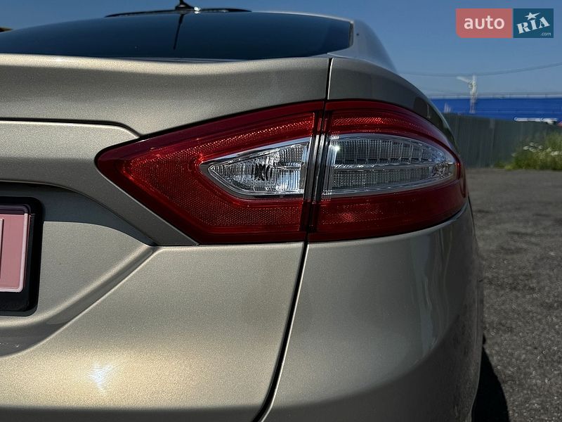 Седан Ford Fusion 2015 в Вінниці