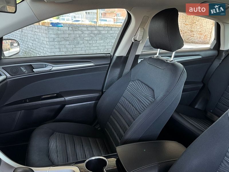 Седан Ford Fusion 2015 в Вінниці