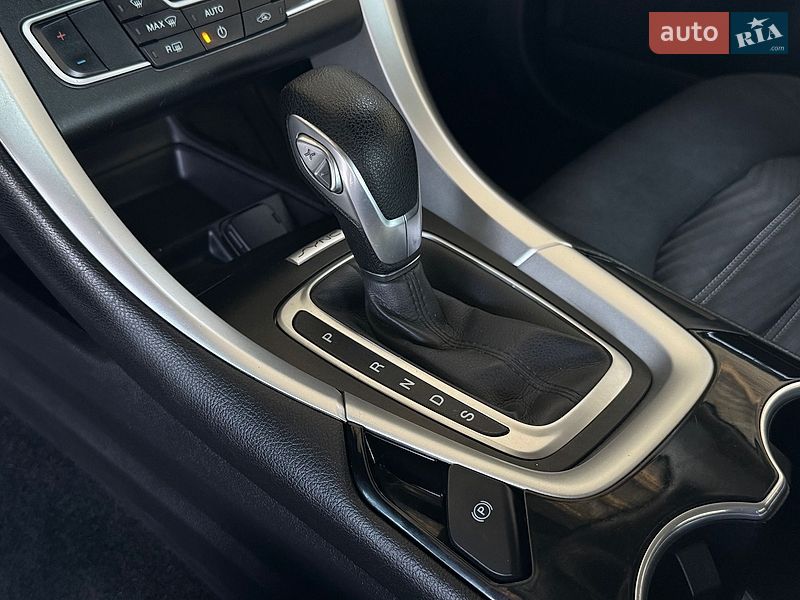 Седан Ford Fusion 2015 в Вінниці