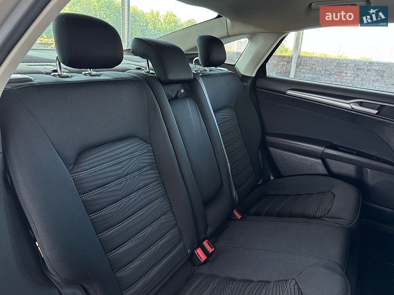 Седан Ford Fusion 2015 в Вінниці