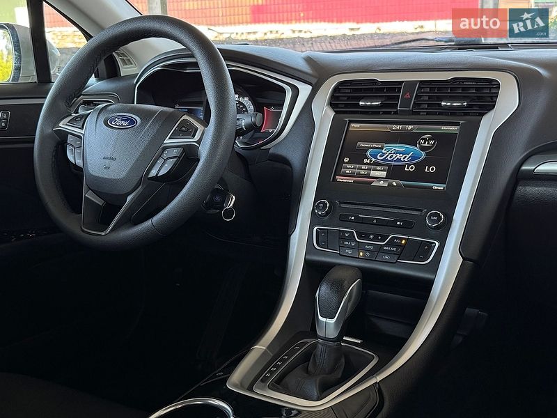 Седан Ford Fusion 2015 в Вінниці