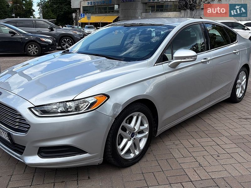 Седан Ford Fusion 2015 в Киеве фото 7 Седан Ford Fusion 2015 в Киеве