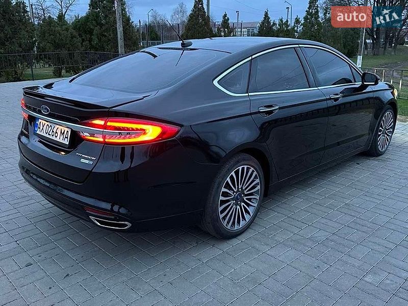 Седан Ford Fusion 2018 в Близнюках