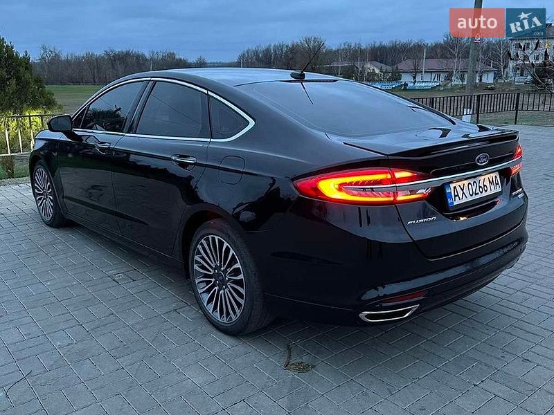 Седан Ford Fusion 2018 в Близнюках