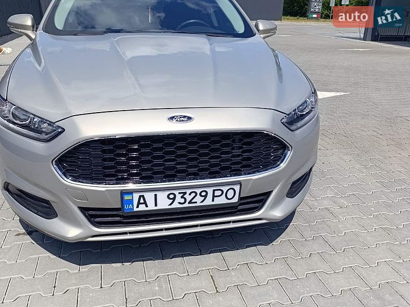 Седан Ford Fusion 2014 в Таращі