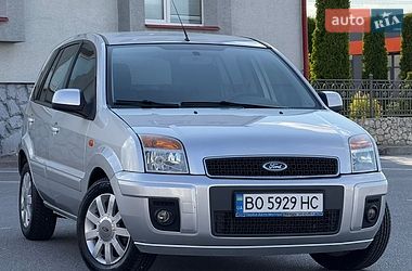 Ford Fusion  2011