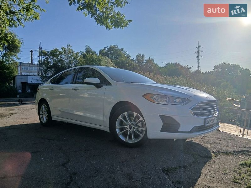 Седан Ford Fusion 2019 в Днепре