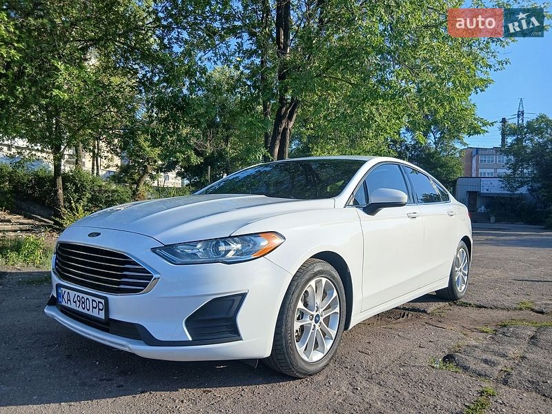 Седан Ford Fusion 2019 в Днепре