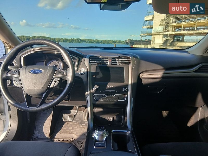 Седан Ford Fusion 2019 в Днепре