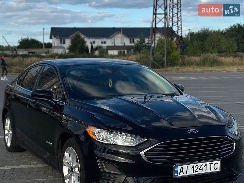 Седан Ford Fusion 2019 в Ірпені