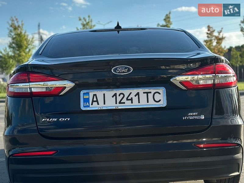 Седан Ford Fusion 2019 в Ірпені