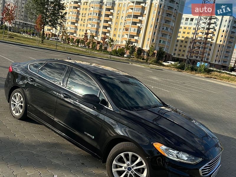 Седан Ford Fusion 2019 в Ірпені