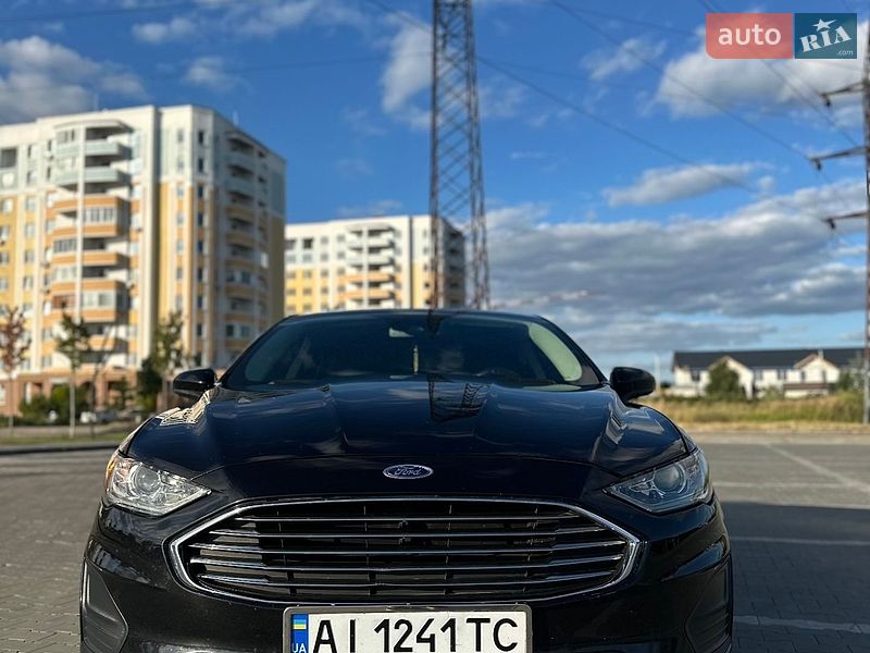 Седан Ford Fusion 2019 в Ірпені
