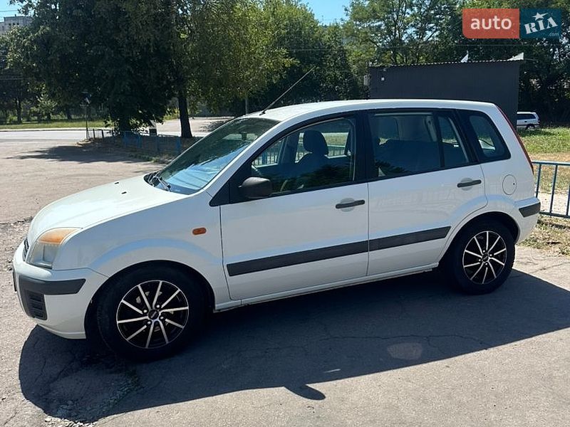 Хэтчбек Ford Fusion 2006 в Житомире