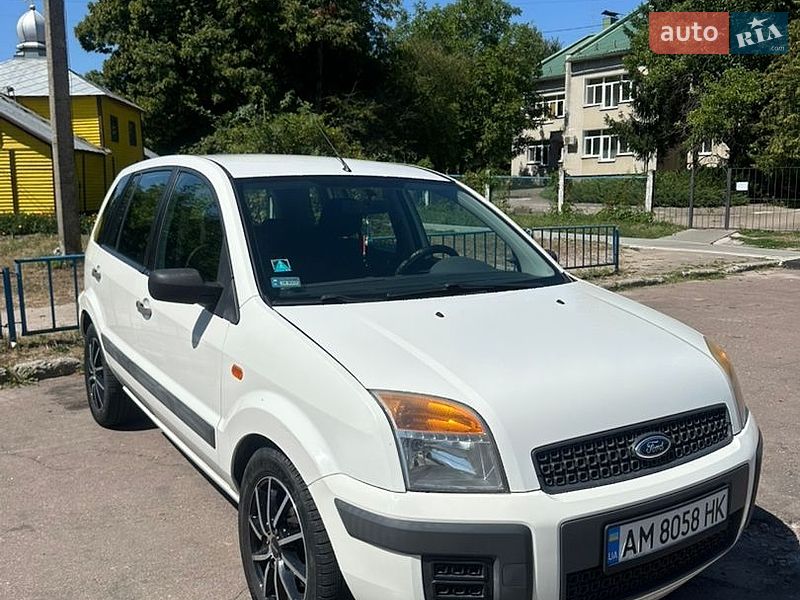 Хэтчбек Ford Fusion 2006 в Житомире