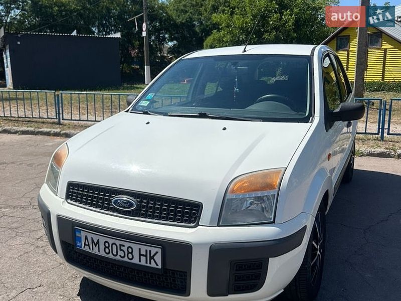 Хэтчбек Ford Fusion 2006 в Житомире