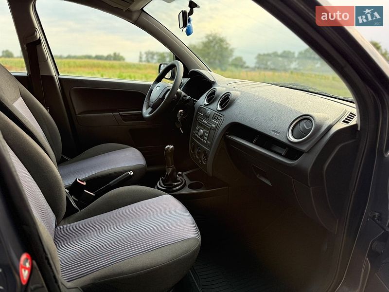 Хэтчбек Ford Fusion 2008 в Борисполе